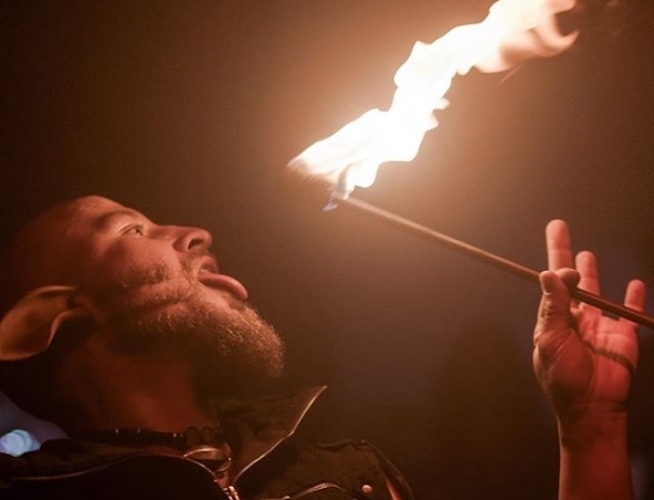 Sydney Fire Twirlers - Sydney Fire Performers - Roving Entertainers